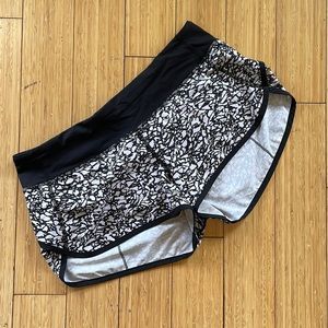 Lululemon OG Speed Shorts 2.5 Low Waist